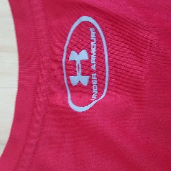 Wisconsin Badger Under Armour Heatgear Long Sleeve Shirt - Picture 6 of 6